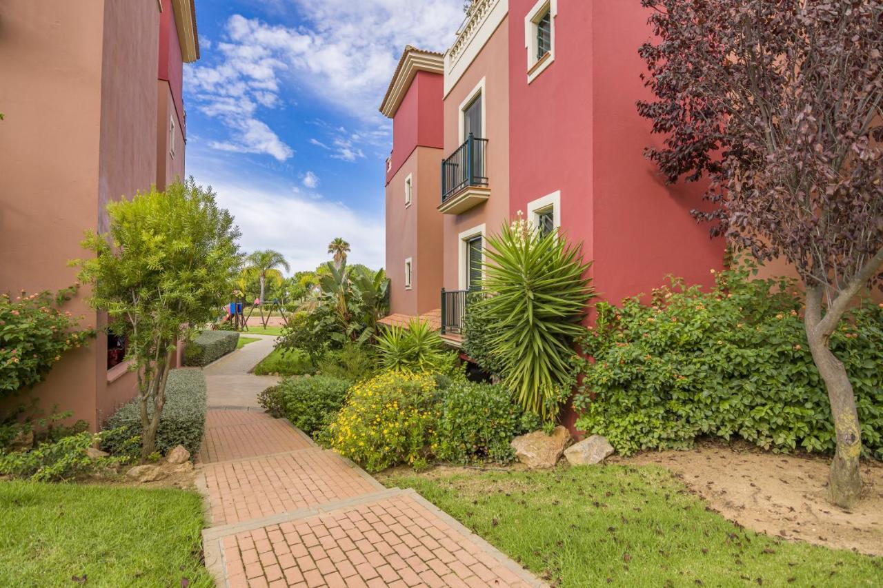 Prado Golf By H Apartment Isla Canela Luaran gambar