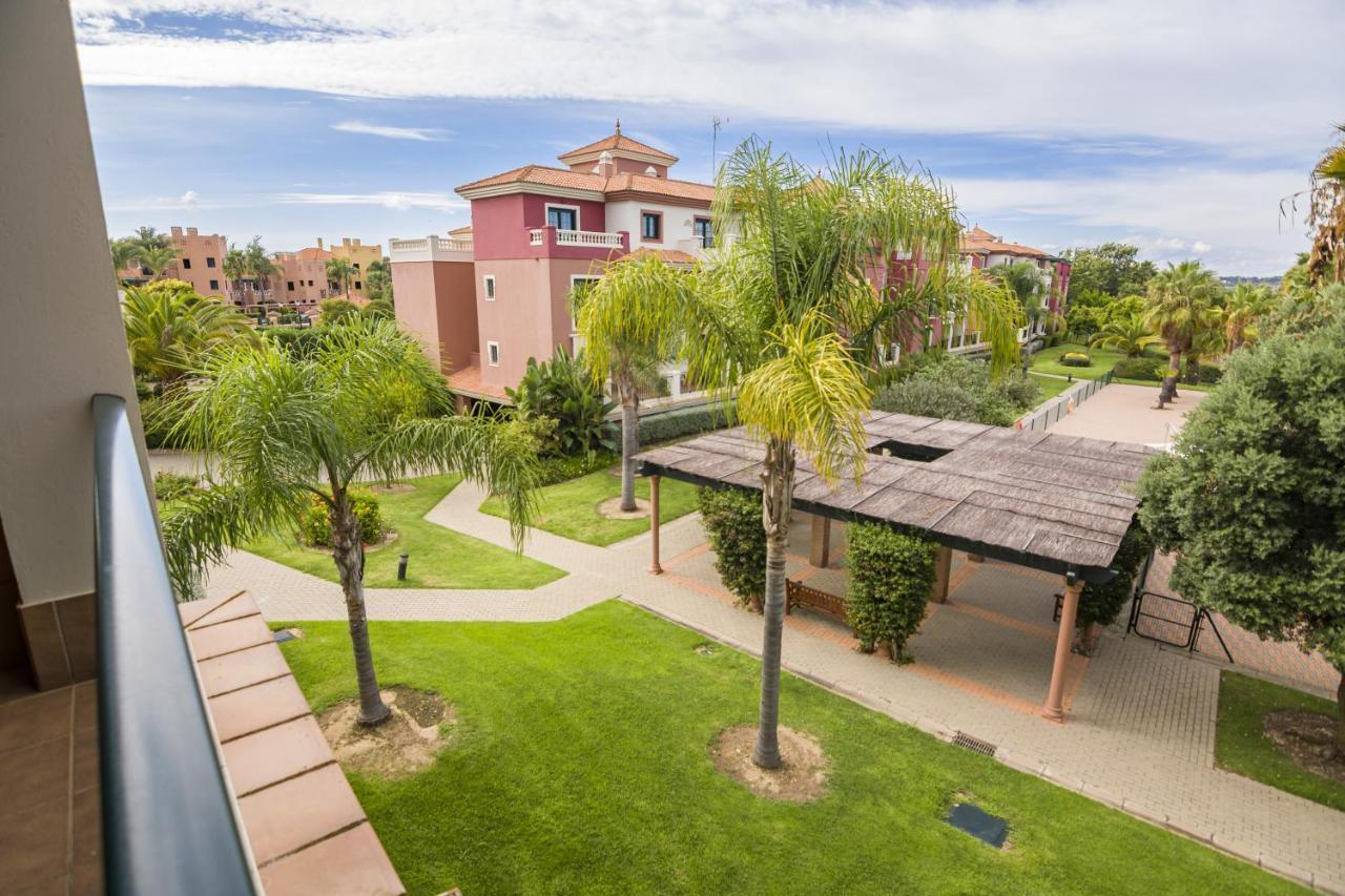 Prado Golf By H Apartment Isla Canela Luaran gambar