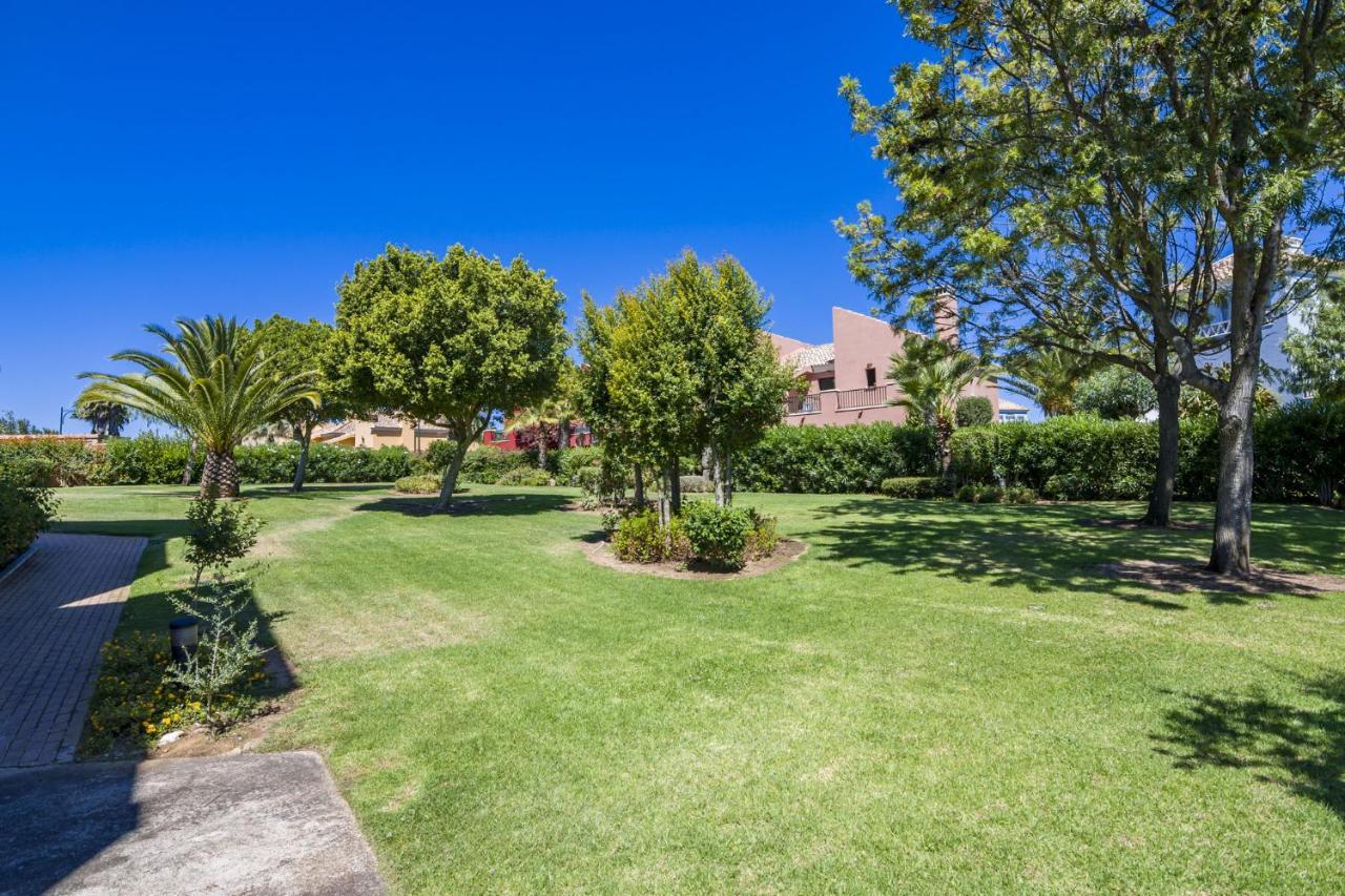 Prado Golf By H Apartment Isla Canela Luaran gambar