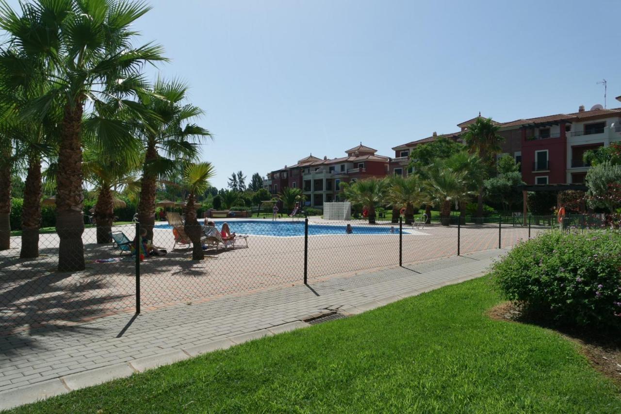 Prado Golf By H Apartment Isla Canela Luaran gambar