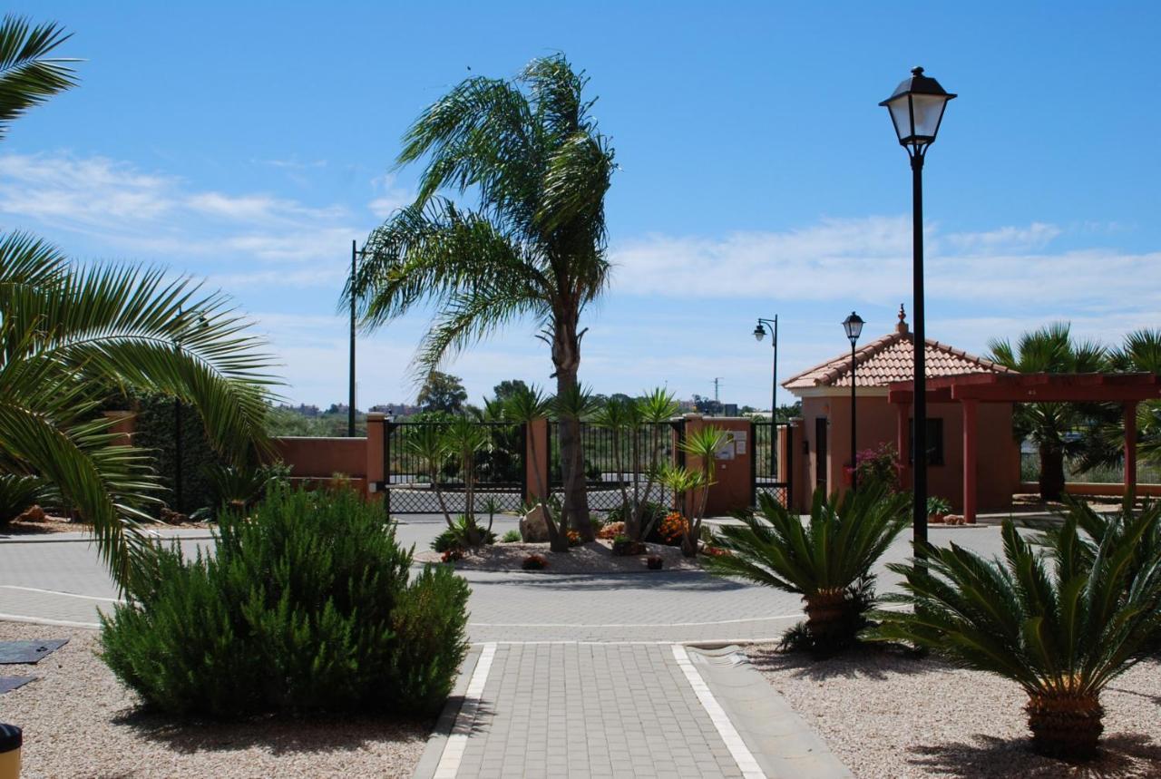 Prado Golf By H Apartment Isla Canela Luaran gambar